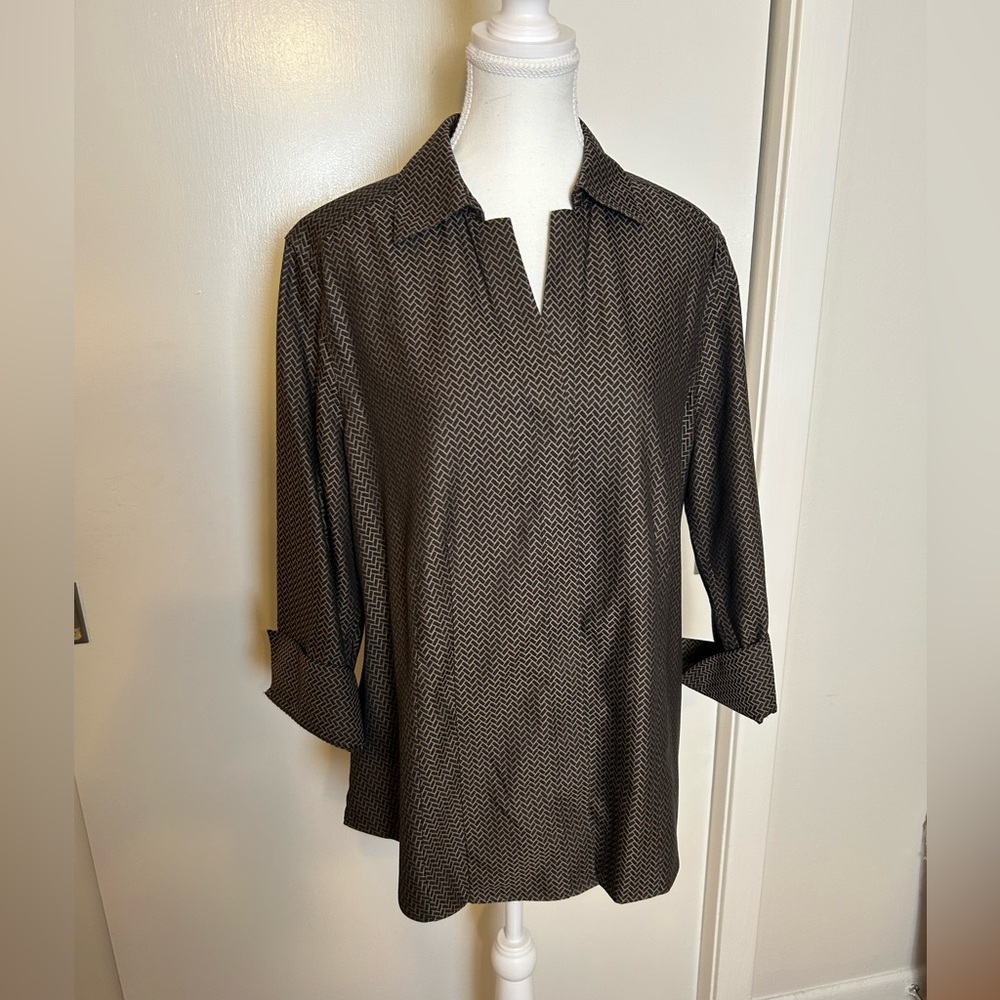 Taylor Investments Gold Label Blouse Size 14W NWT Career Wear